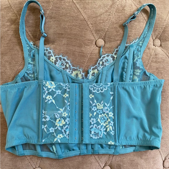 Victoria’s Secret Dream Angels Unlined Lace-Up Corset Top - Picture 4 of 5